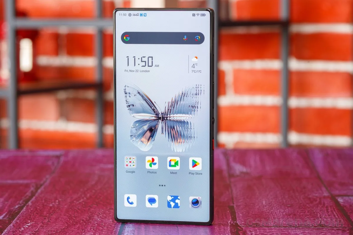 Nubia Red Magic 10 Pro side view