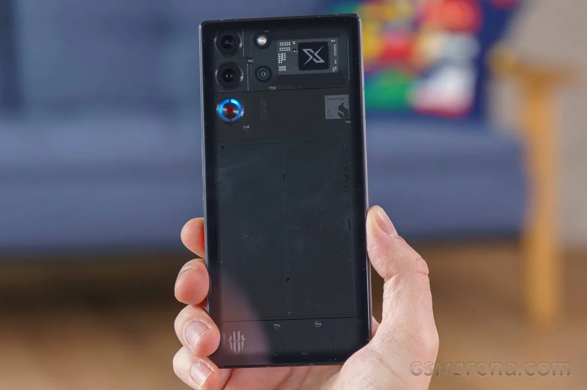 Nubia Red Magic 10 Pro design view