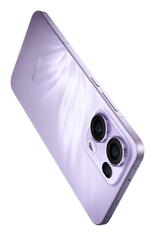 OPPO Reno 13 Pro back view