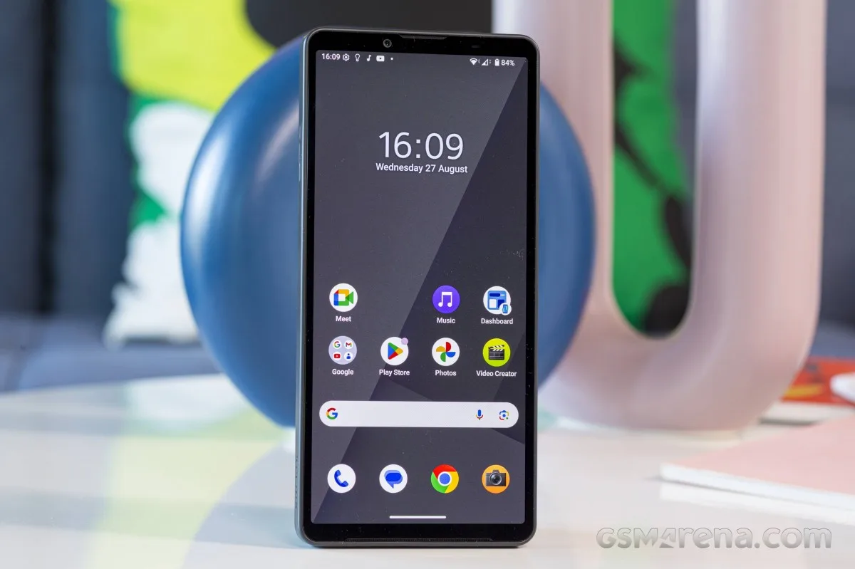 Sony Xperia 10 VII design view